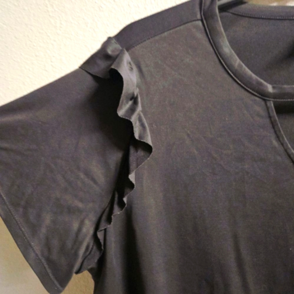 NWOT! Terra & Sky Ruffle Sleeve Top - Picture 3 of 6